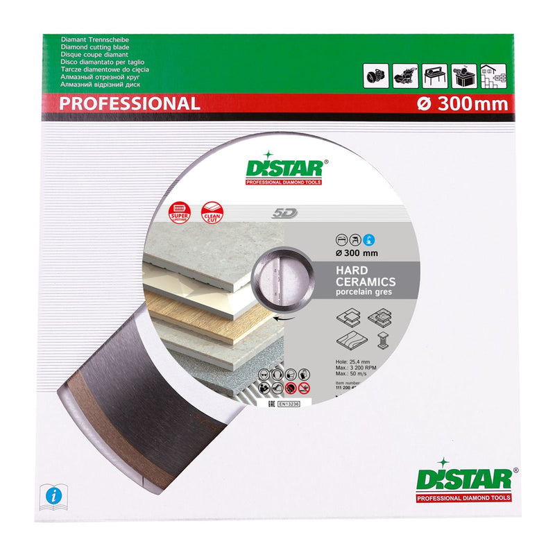 Diamond cutting disc packaging with Distar branding on a white background