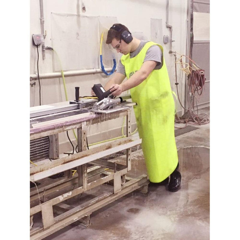 Stone fabricator using the ESC-150 to miter an edge of material