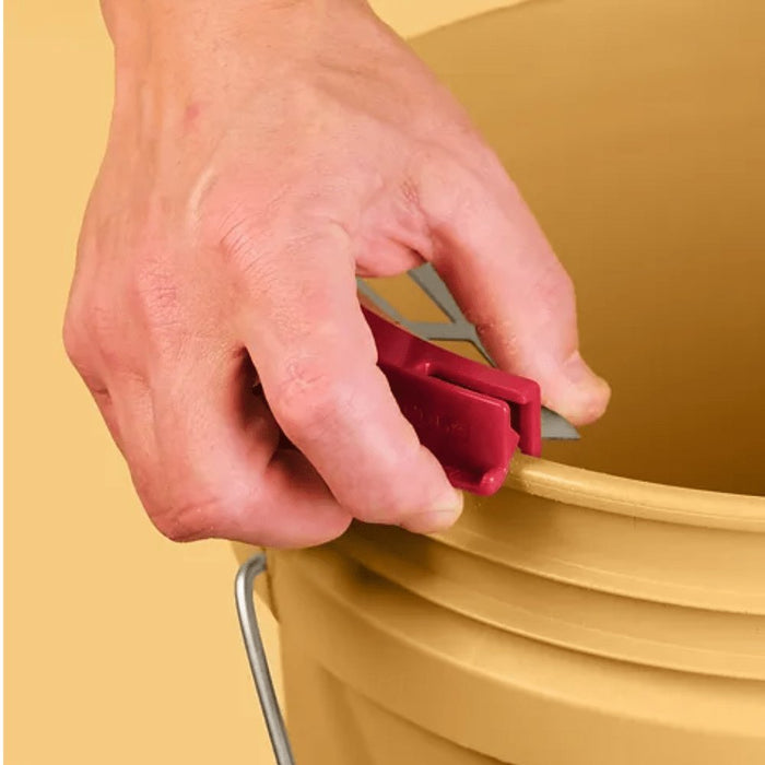 Bucky Scrape clips easily to a 5-gallon bucket