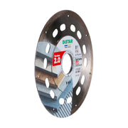 Diamond cutting disc with Distar branding on a white background